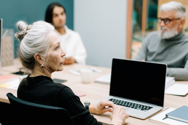 Older workers face early retirement without urgent government support