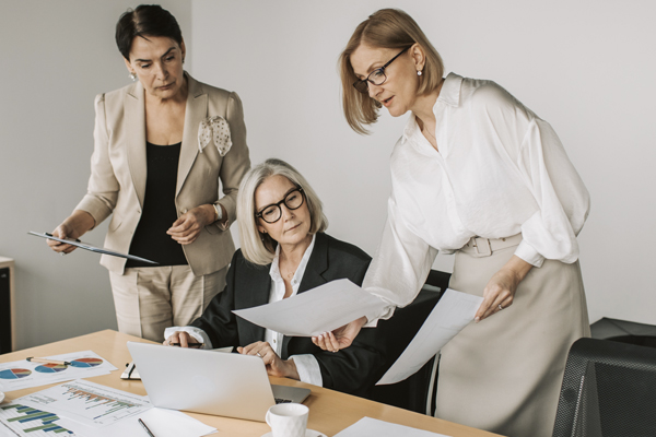  workload increases for women in leadership amid pandemic 