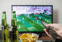 With England taking on Mexico in a crucial World Cup knockout match at 1am tomorrow (Monday), the TUC is urging employers to show "common sense" by allowing flexible working where possible, helping millions of fans balance supporting England with their working day.