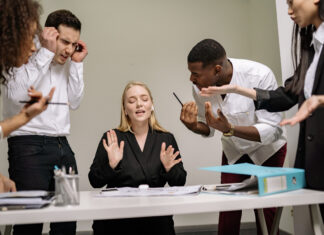 One in Four UK Managers Regularly Think About Quitting as People Pressures Mount One in four UK managers regularly thinks about leaving their job because of the pressure and stress of managing people, reveals survey.