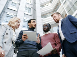 Four in 10 Employees Say CEOs Aren’t Transparent About How AI Will Affect Their Careers AI trust at work